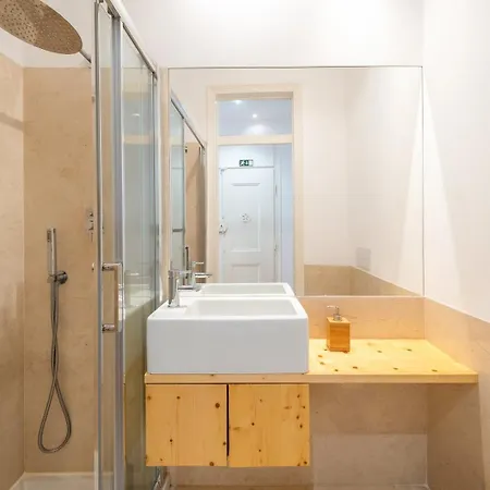 Guestready - Trendy 2-bed Flat W/ Seaview In Lapa *