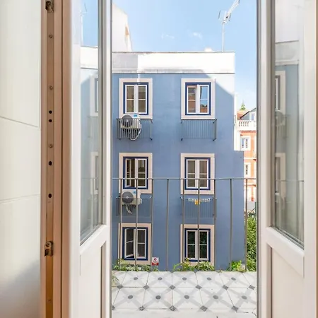Guestready - Trendy 2-bed Flat W/ Seaview In Lapa 아파트 리스본