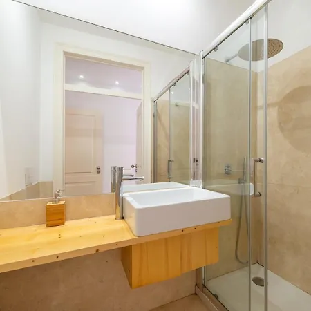 Guestready - Trendy 2-bed Flat W/ Seaview In Lapa 아파트