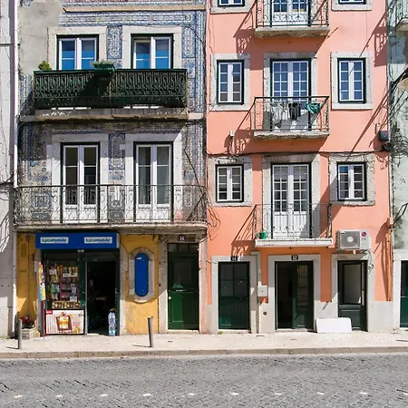 Altido New And Trendy 2-bed Flat With Seaview In Lapa Lisboa