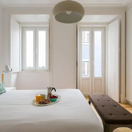 Guestready - Trendy 2-Bed Flat W/ Seaview In Lapa Lizbona