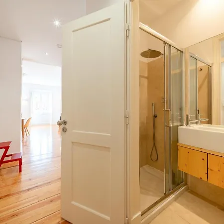 Guestready - Trendy 2-bed Flat W/ Seaview In Lapa Apartamento Lisboa
