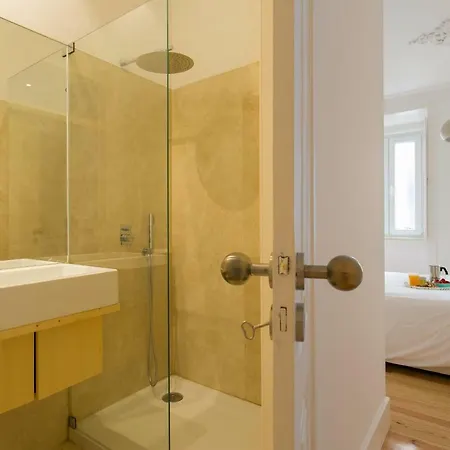 Altido New And Trendy 2-bed Flat With Seaview In Lapa
