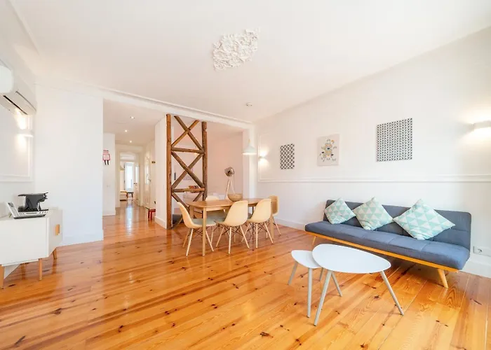Guestready - Trendy 2-bed Flat W/ Seaview In Lapa Lizbona