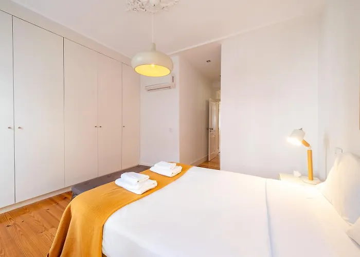 Guestready - Trendy 2-bed Flat W/ Seaview In Lapa * Lizbona
