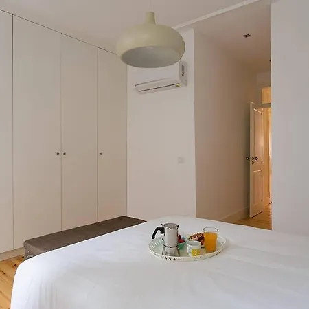 Guestready - Trendy 2-bed Flat W/ Seaview In Lapa * Lizbona