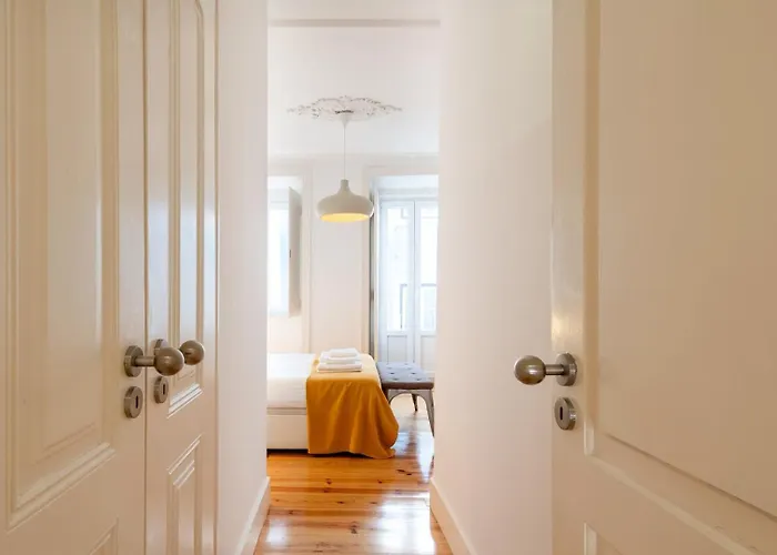 شقة Guestready - Trendy 2-bed Flat W/ Seaview In Lapa Lisboa