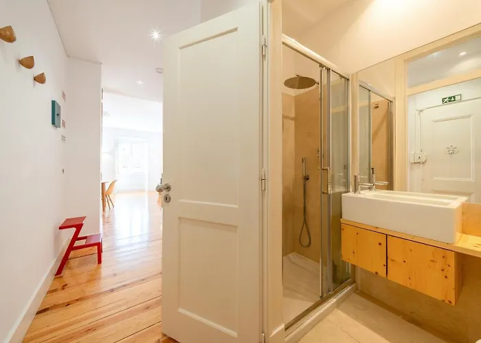 Guestready - Trendy 2-bed Flat W/ Seaview In Lapa شقة Lisboa